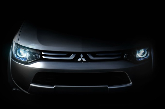 Mitsubishi, primo teaser di un modello Premium da presentare a Ginevra 2012