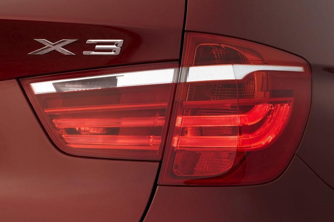 BMW X3 xDrive28i e BMW X5 M Sport Edition