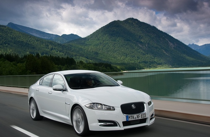 Jaguar XFR-S, nuovi dettagli sulla super-berlina del Growler