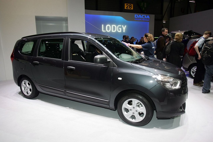 Dacia Lodgy, immagini LIVE dal Salone di Ginevra 2012