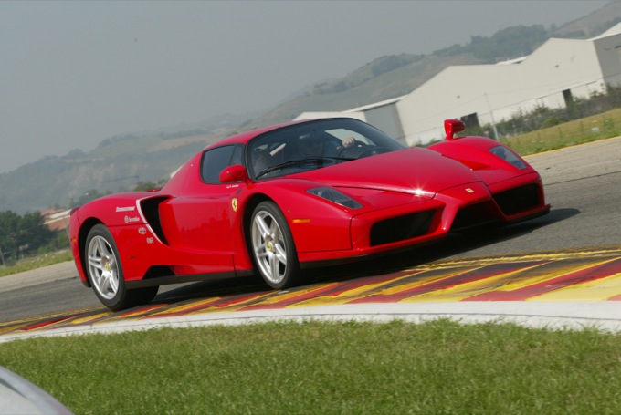 Ferrari Enzo, l’erede verrà svelata a fine anno