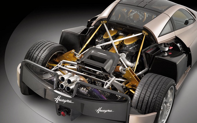 Pagani Huayra, un esemplare in fibra di carbonio al Salone di Ginevra 2012