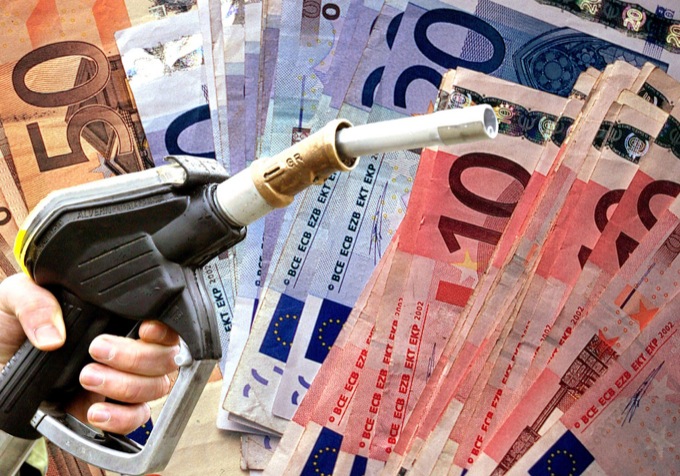 Benzina: aumento record annuale del 20,8%, ma iniziano anche i ribassi