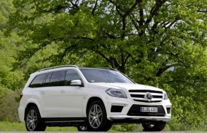 Mercedes GL63 AMG 2012, prime immagini ufficiali