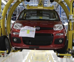 Operai Fiat occupano l’Agenzia delle Entrate di Termini Imerese