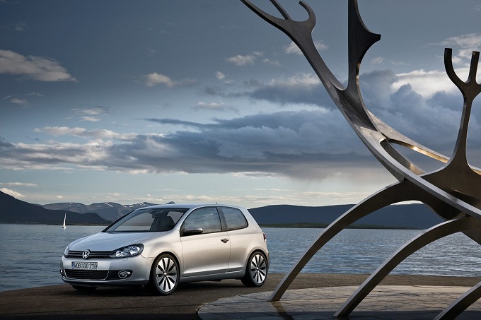 Volkswagen Golf è ancora la più venduta in Europa, davanti a Fiesta e Polo