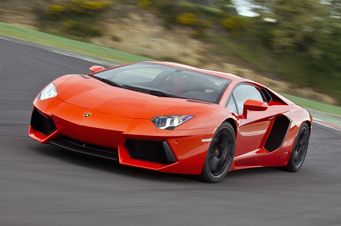 Lamborghini Aventador, arriverà anche una versione a quattro porte?