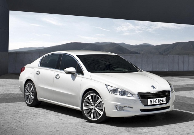 Peugeot 508 Hybrid4 berlina, prime informazioni ufficiali