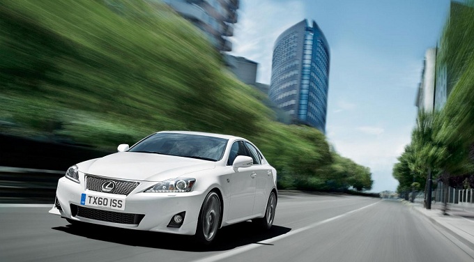 Lexus IS, la prossima generazione con uno stile completamente nuovo