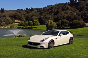 Ferrari FF, a Pebble Beach un esemplare personalizzato con il programma Tailor Made