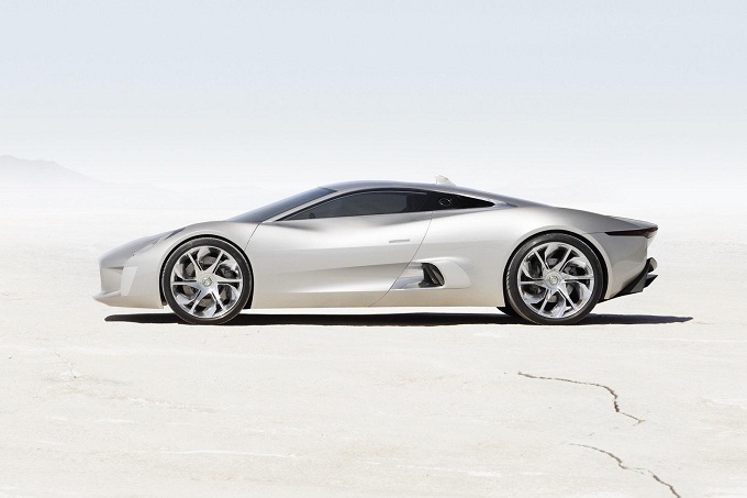 Jaguar produrrà cinque prototipi della supercar C-X75