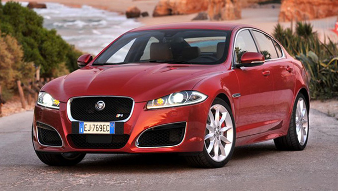 Jaguar XF, nominata auto del decennio