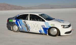 Volkswagen Jetta Hybrid, record di velocità a Bonneville