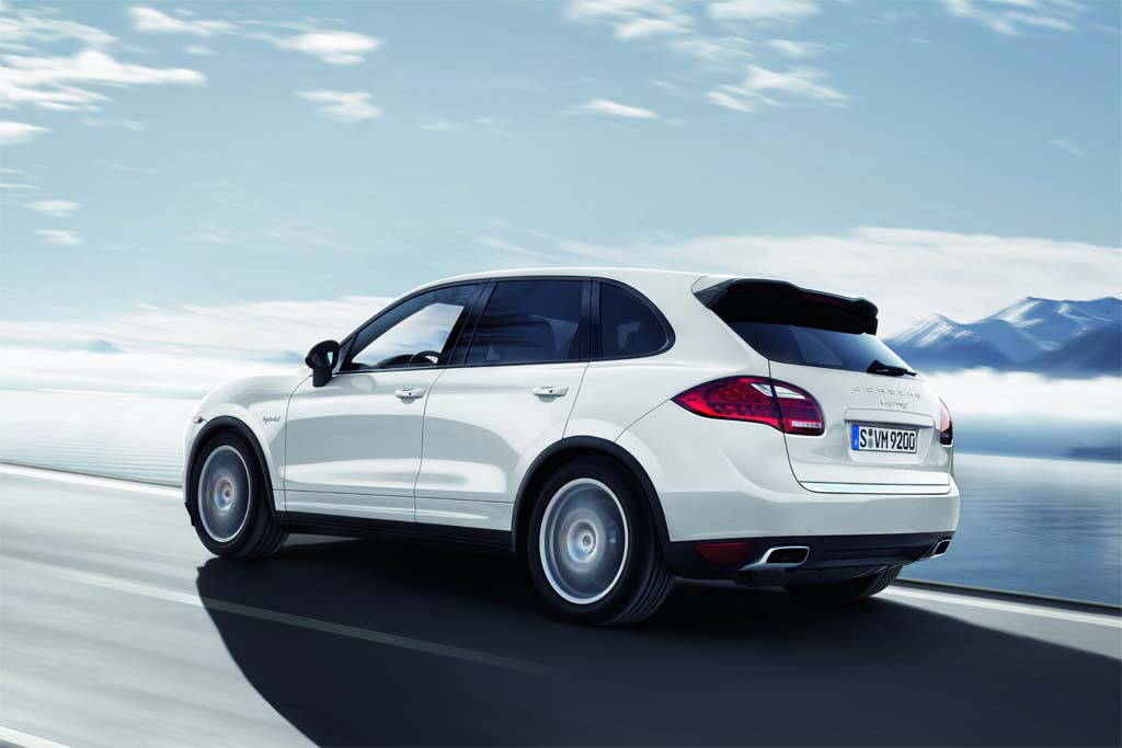 Porsche Cayenne, a breve la versione e-Hybrid?