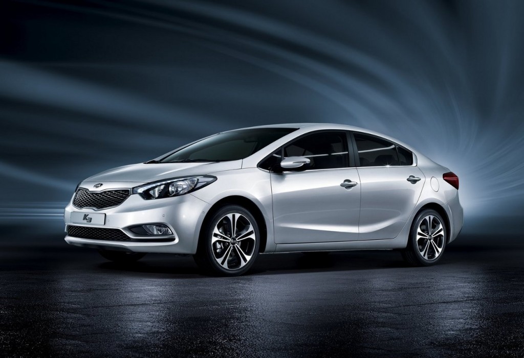 Kia Forte 2013: debutterà al Salone di Los Angeles 2012