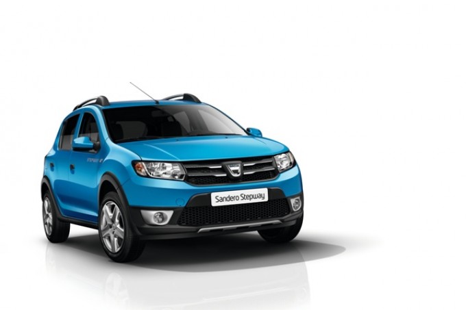 Nuova Sandero e Stepway arricchiscono la gamma Dacia