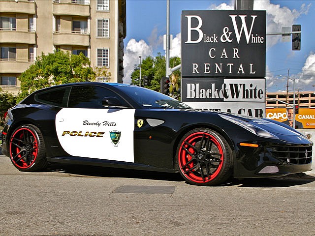 Ferrari FF, un esemplare per la Polizia di Beverly Hills