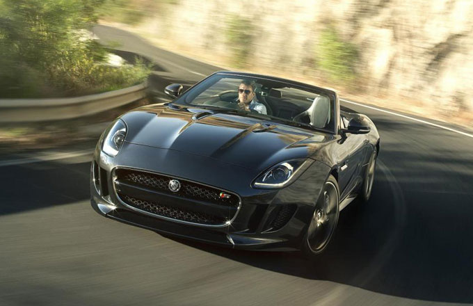 Jaguar F-Type, boom di ordini