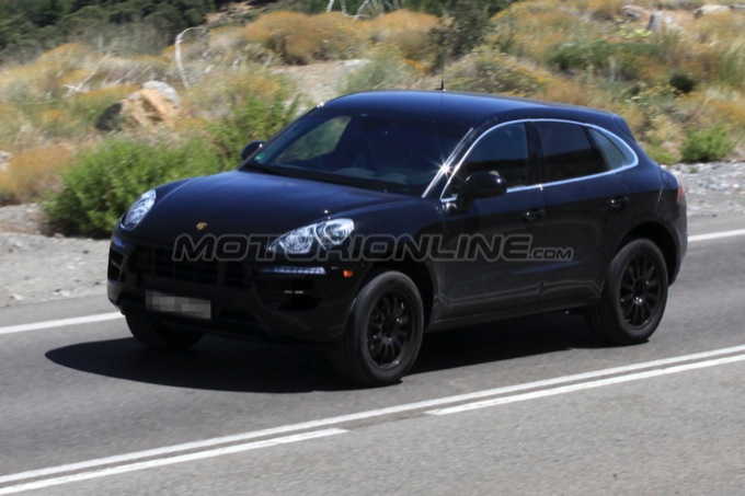 Porsche Macan, video e foto spia del nuovo piccolo SUV tedesco