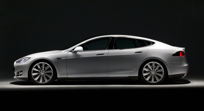 Tesla Model S, arriva in Italia l’elettrica californiana