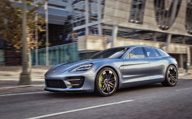 Porsche Panamera Sport Turismo, prima apparizione dinamica