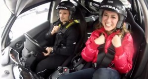 Virginia Raffaele in pista con Nissan Juke-R e Tonio Liuzzi al Motor Show di Bologna