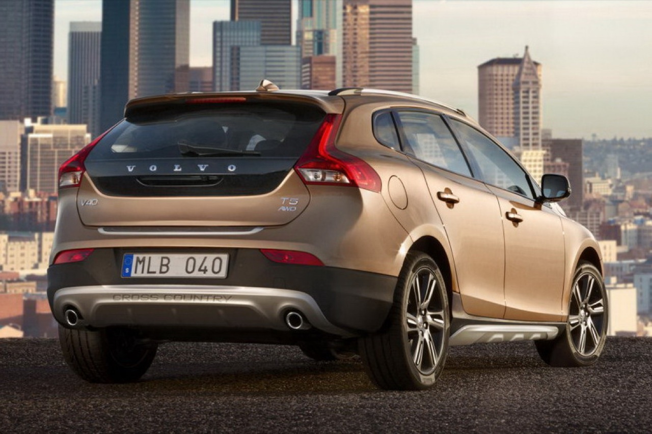 Volvo V40 Cross Country: weekend porte aperte il 2 e 3 febbraio