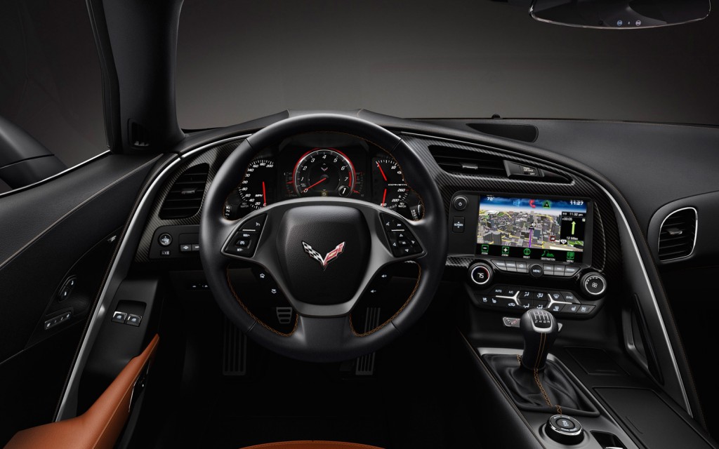 Corvette Stingray, svelato il design degli interni