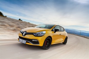 Renault Clio RS 200 EDC, immagini ufficiali della nuova sportiva francese