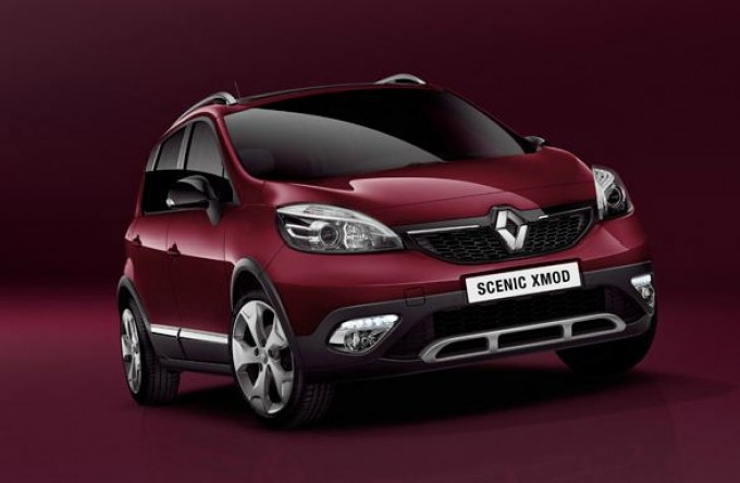 Renault Scenic XMOD CROSS, il nuovo crossover si presenta al Salone di Ginevra
