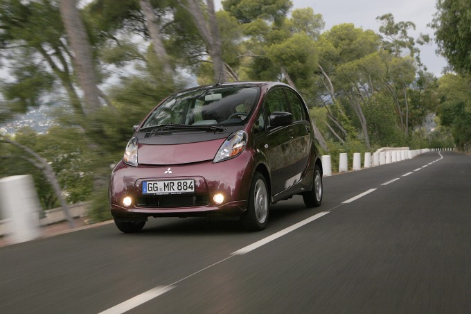 Mitsubishi i-MIEV, nuovo listino per l’elettrica giapponese