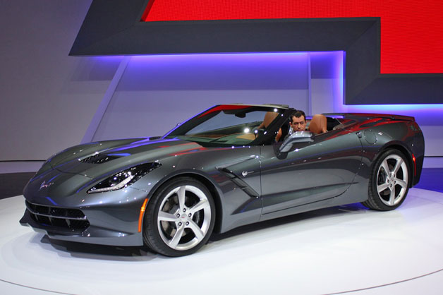 Chevrolet Corvette Stingray Convertible, all’asta il primo esemplare