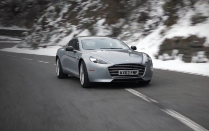 Aston Martin Rapide S, lusso e potenza in movimento