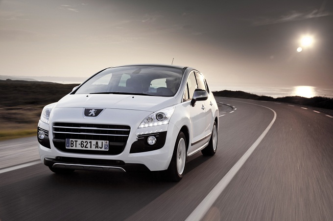 Peugeot e gli eco-incentivi: ecco il poker delle BEC