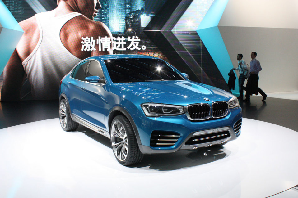BMW X4 Concept: foto live dal Salone di Shanghai 2013