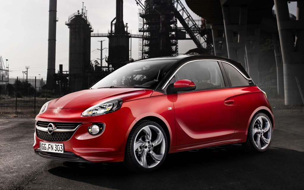 Opel Adam premiata per il suo design con il Red Dot 2013