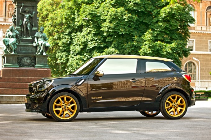 MINI Paceman by Roberto Cavalli - Life Ball 2013