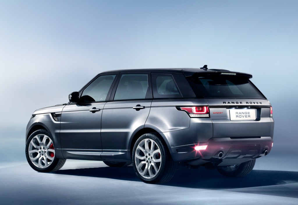 Range Rover Sport: ben presto una variante ibrida