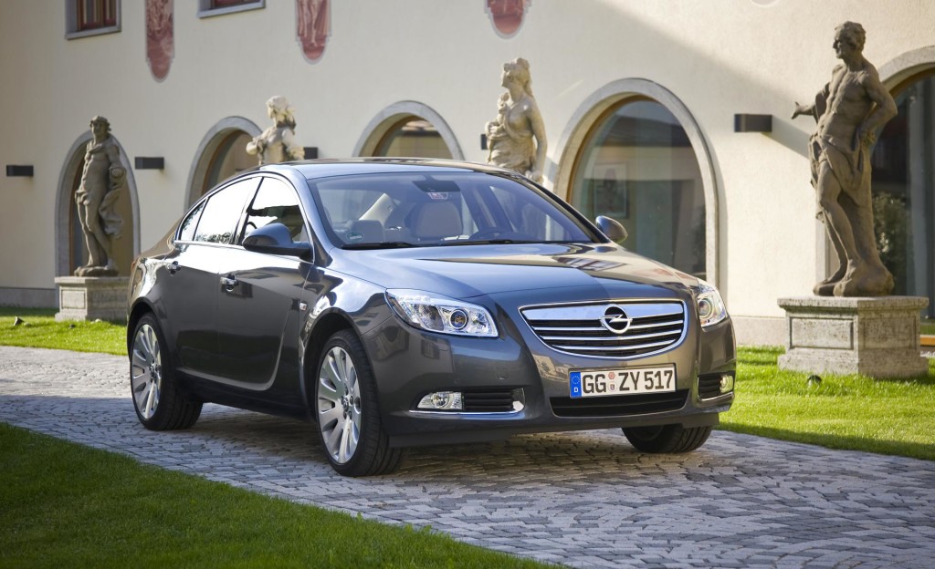 Opel Insignia, si pensa ad una variante Contry Tourer