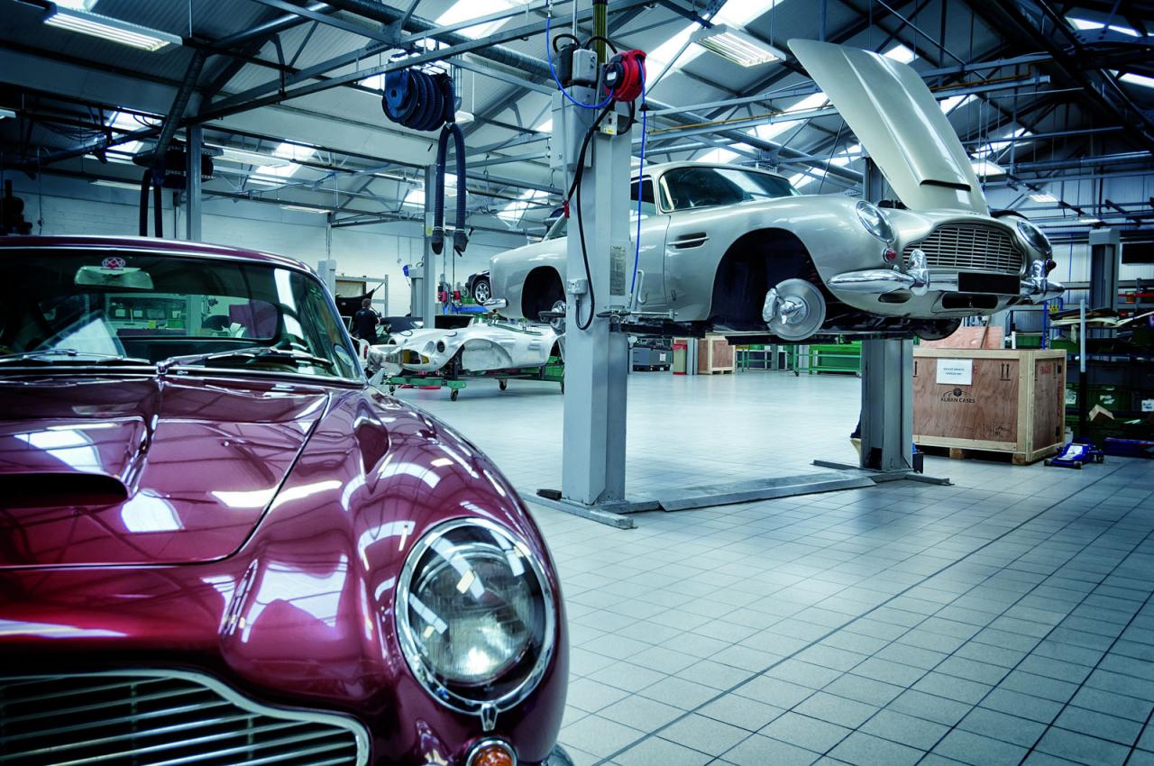 Aston Martin apre l’Heritage Showroom