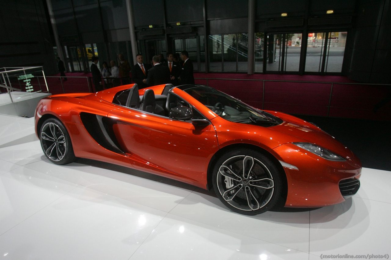 McLaren, il benzina V8 3.8 TwinTurbo premiato agli International Engine of the Year