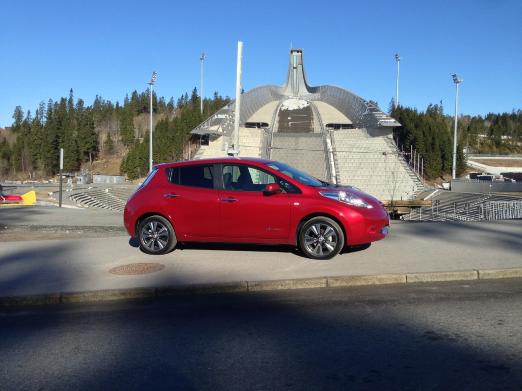 Nissan Leaf, concentrato di tecnologia automobilistica