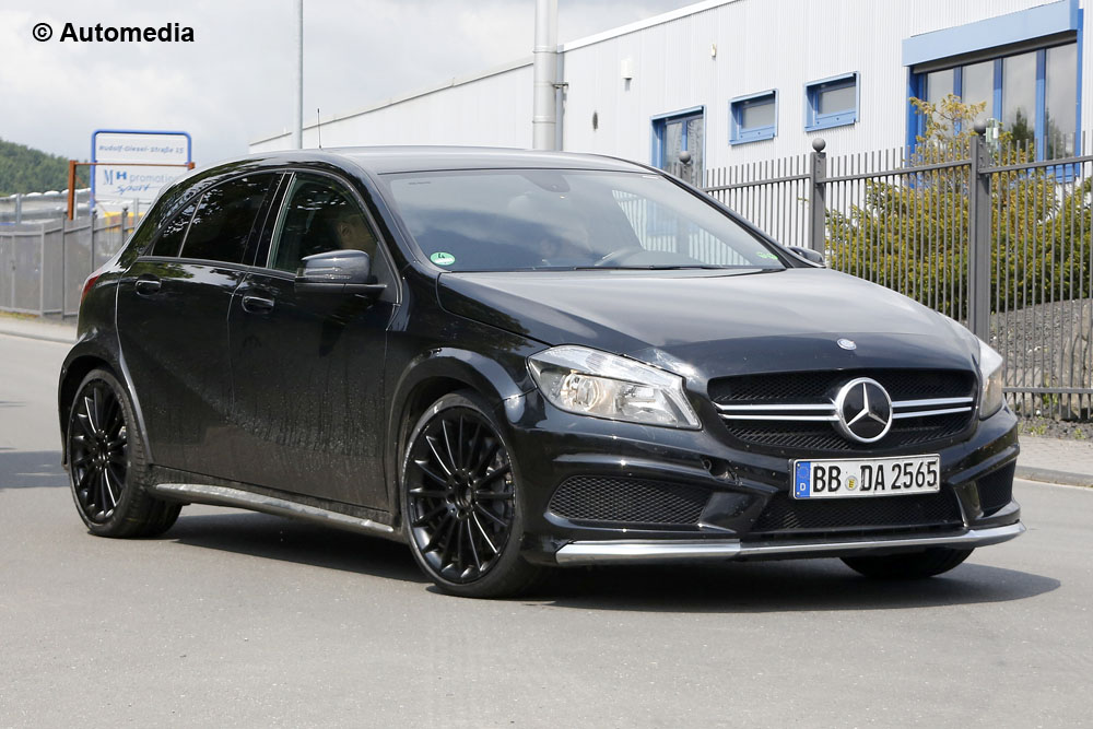 Mercedes A45 AMG Black Series, prime foto spia della potente compatta