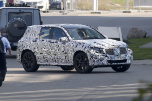 Mercedes GLK 2015, nuove foto spia ci anticipano le prime novità estetiche