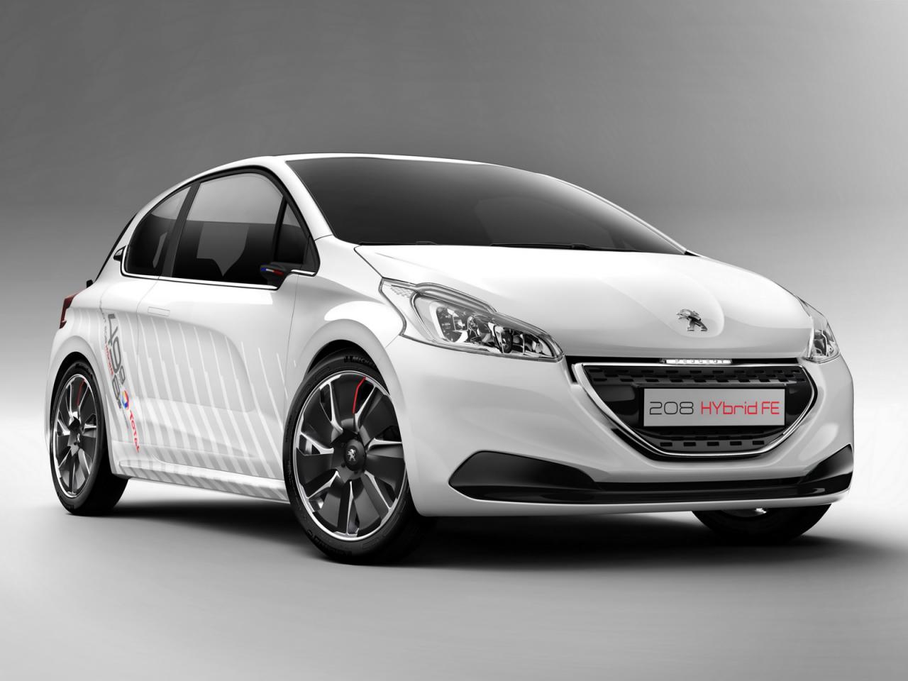 Peugeot 208 Hybrid FE Concept: prime foto ufficiali