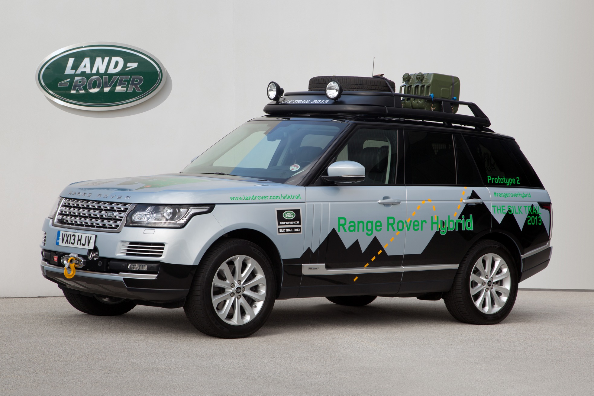Land Rover lancia le prime Range Rover ibride
