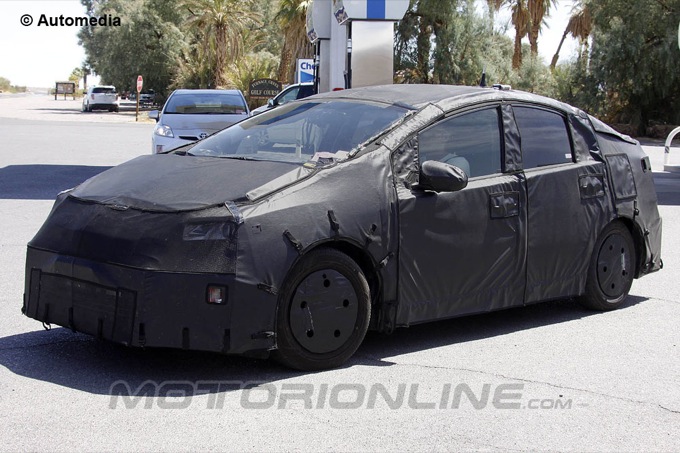 Toyota Prius, prime foto spia della prossima generazione