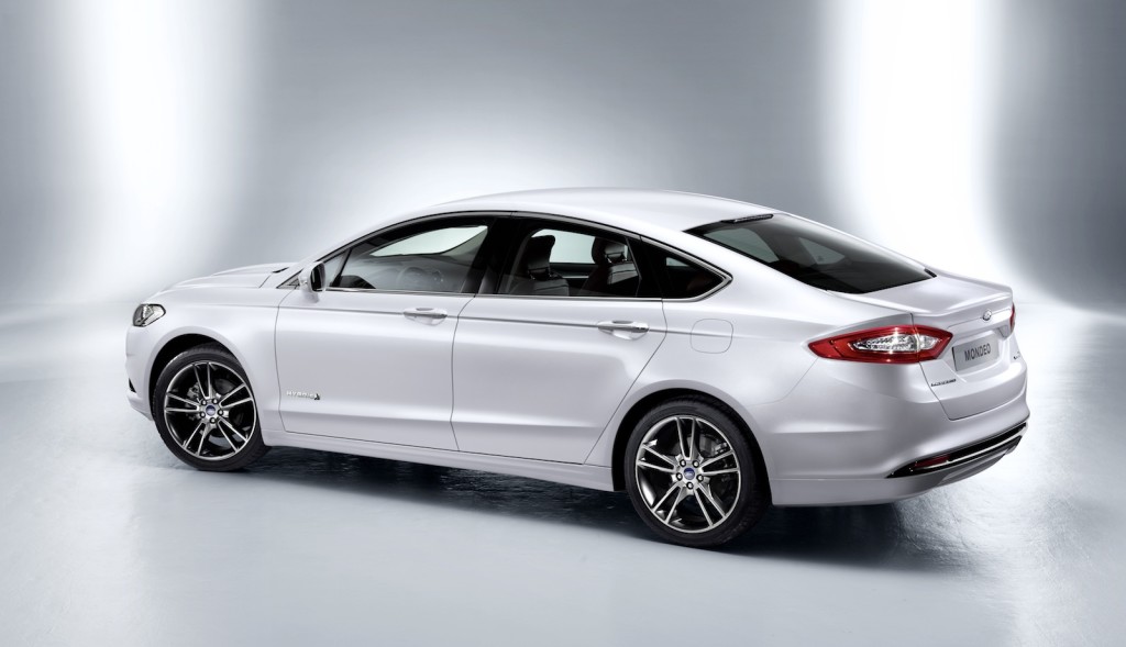 Ford Mondeo festeggia i suoi 20 anni