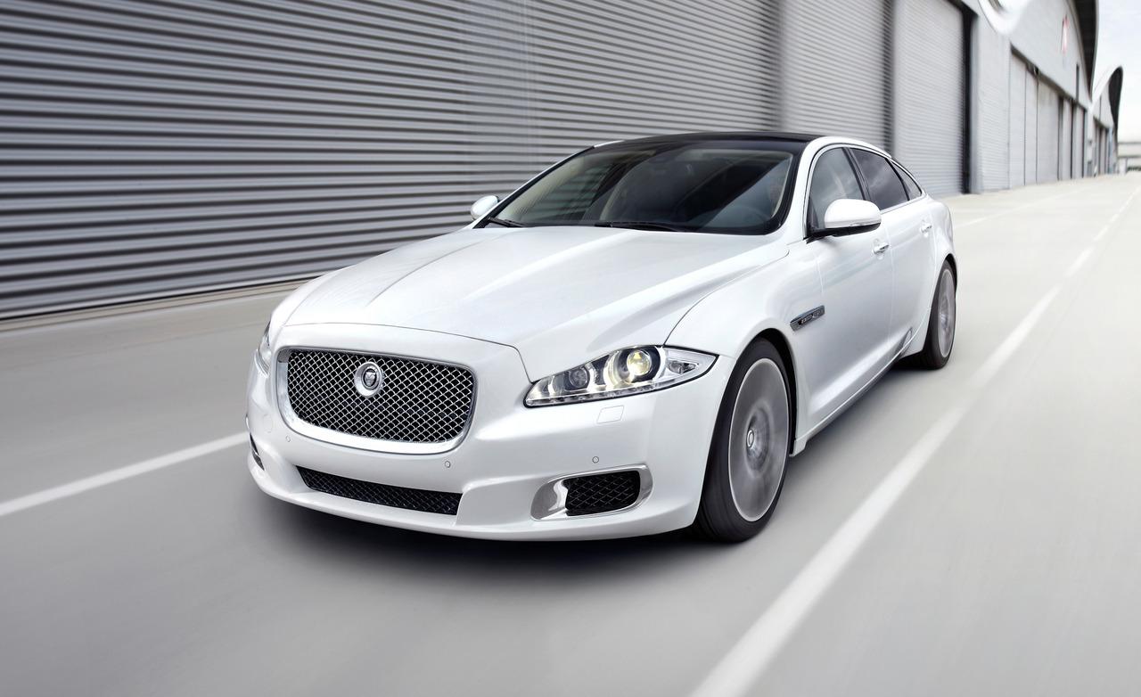 Jaguar XJ, sospesa la produzione dell’ammiraglia inglese