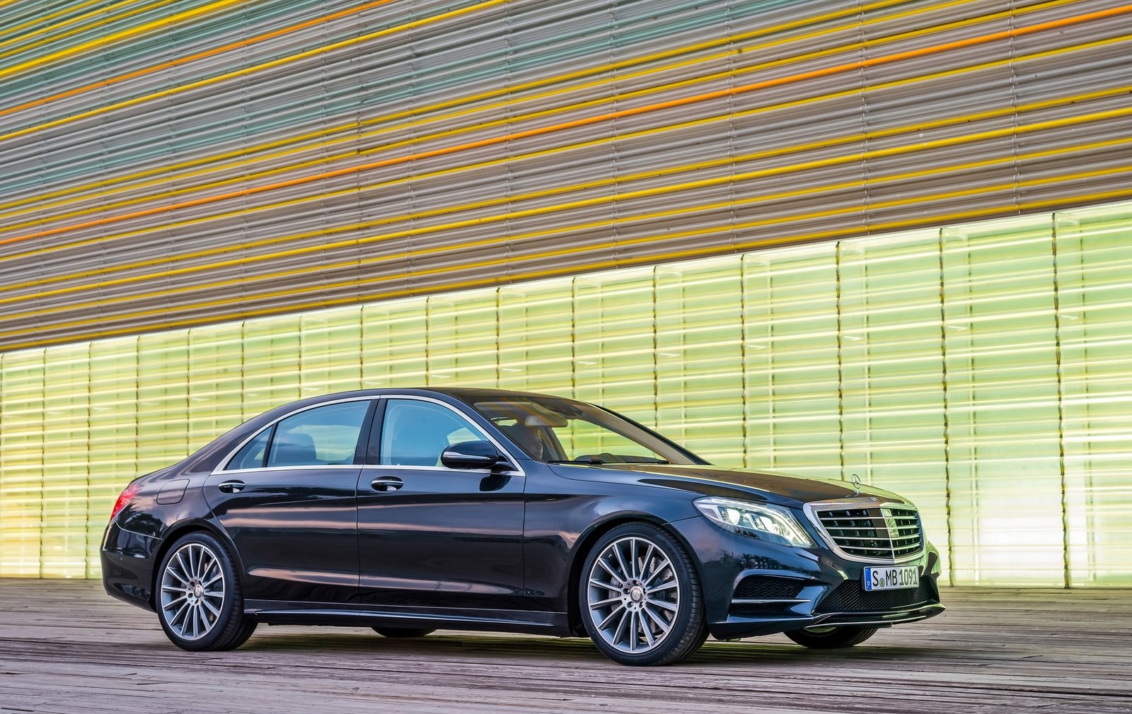 Mercedes Classe S: protagonista al Milano Moda Donna